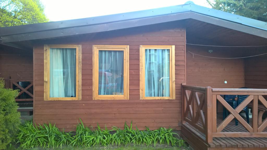 Osrodek Wypoczynkowy Amber Villa Katy Rybackie Bagian luar foto